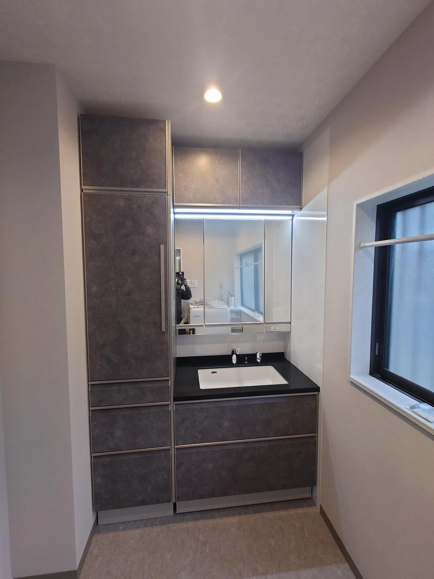 足立区　洗面化粧台リフォーム  タカラ　エリーナ